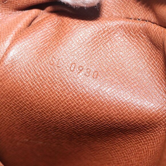 LOUIS VUITTON Monogram Compiegne 28 Clutch Bag - Picture 11 of 14